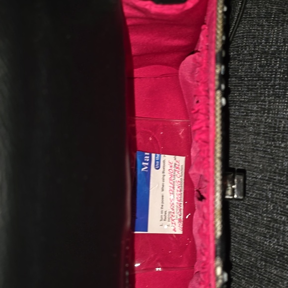 PHONE ACTUALLY WORKS!  Betsy Johnson Phone Bag - Picture 5 of 5